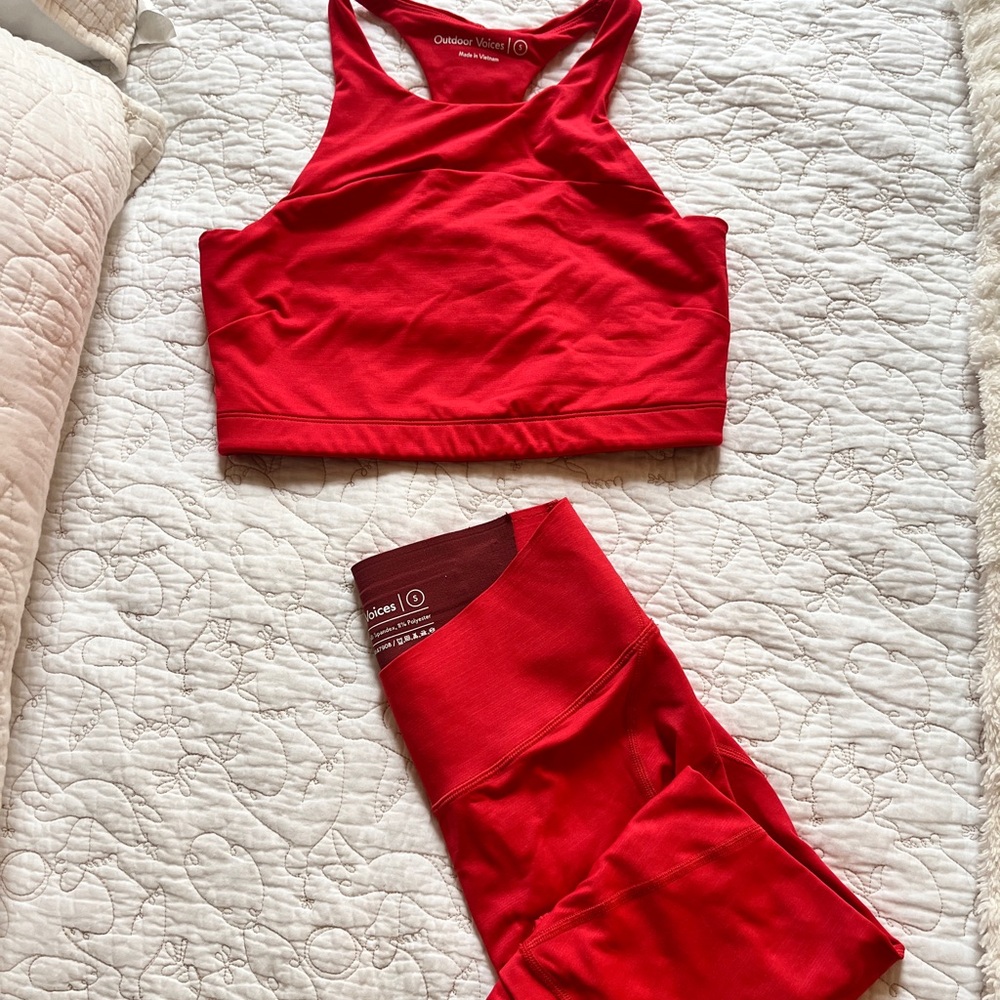 Outdoor Voices Red Sports Bra and Leggings Set Small